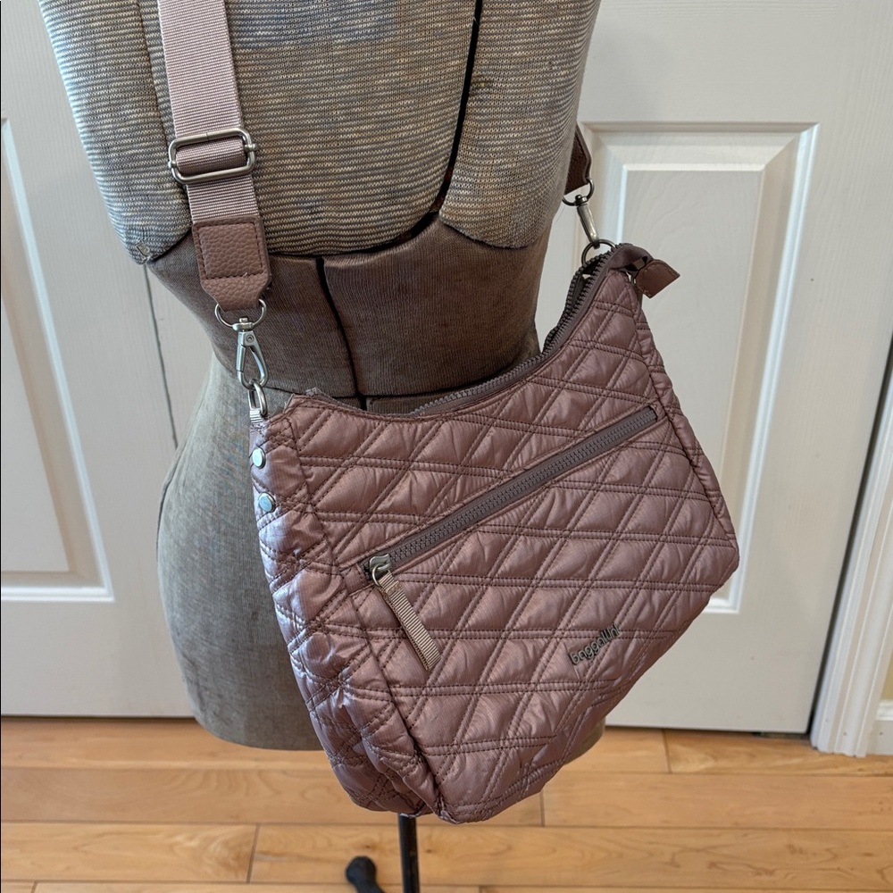 Baggallini Light pink mauve modern quilted nylon crossbody convertible RFID Bag - Picture 2 of 15